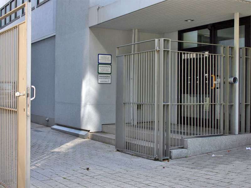 Tore und Garagen