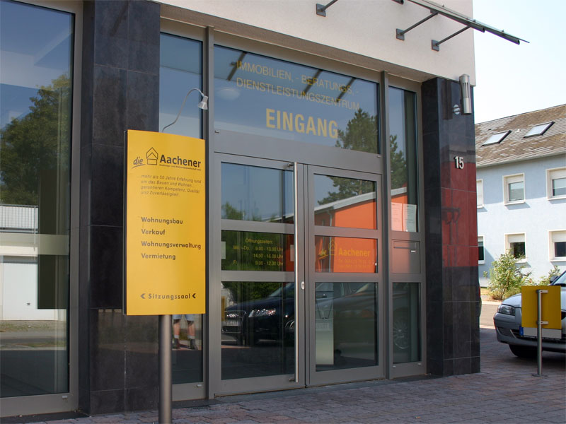 Türen und Fenster