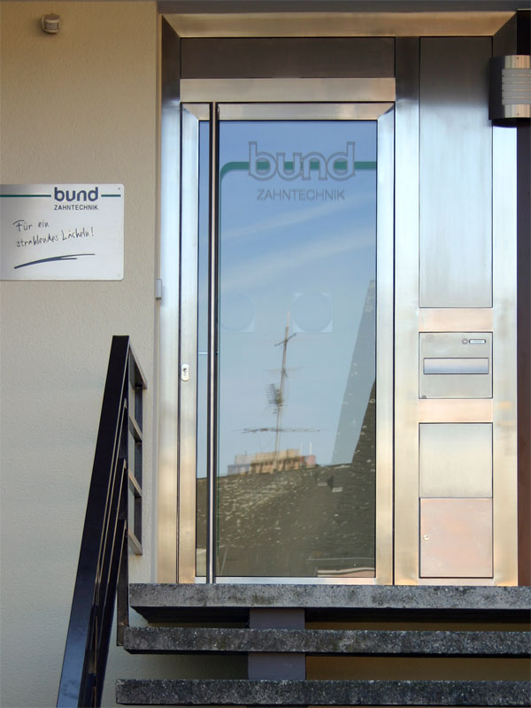Türen und Fenster